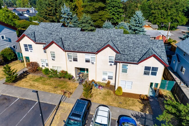 940 NW 7th Ave in Camas, WA - Building Photo - Building Photo