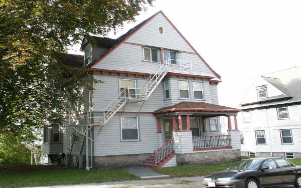 406 June St in Fall River, MA - Building Photo - Building Photo