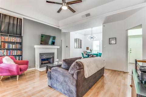 3105 San Jacinto St in Dallas, TX - Foto de edificio