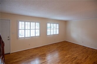 1612 Briarcliff Rd NE in Atlanta, GA - Foto de edificio - Building Photo