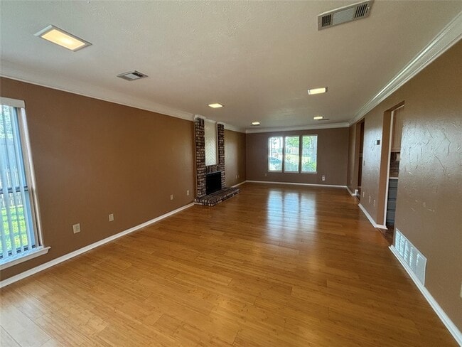 3300 Wells Dr in Plano, TX - Building Photo - Building Photo