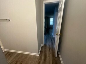 1435 Maple Valley Ct in Union City, GA - Building Photo - Building Photo