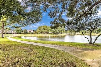 22319 Fairbay Dr in Katy, TX - Building Photo - Building Photo