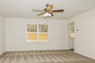 26861 Steinbeck Dr in Magnolia, TX - Building Photo - Building Photo