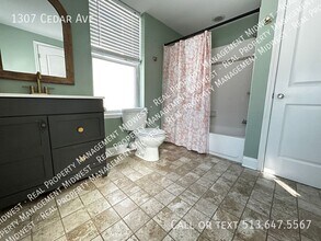 1307 Cedar Ave in Cincinnati, OH - Building Photo - Building Photo