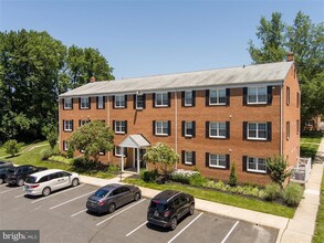 304 Plaza Ct, Unit 1A in Aberdeen, MD - Building Photo - Building Photo