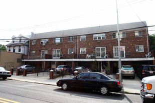 14236-14242 Franklin Ave Apartamentos