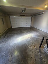 1422 NW Teak Ct in Redmond, OR - Building Photo - Building Photo