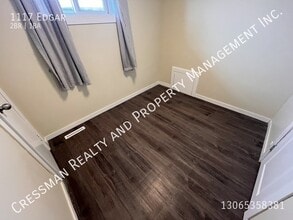 1117 Edgar St in Regina, SK - Building Photo - Building Photo