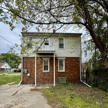 16728 Woodingham Dr in Detroit, MI - Building Photo - Building Photo
