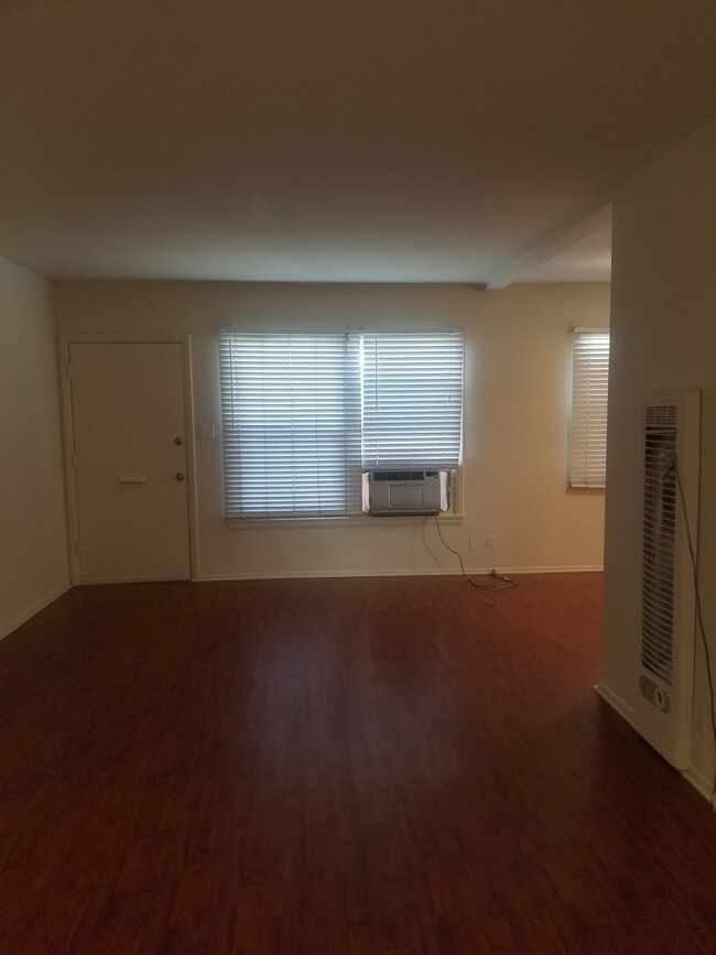 929 W Glenoaks Blvd Apartments and Nearby Glendale Apartments For Rent