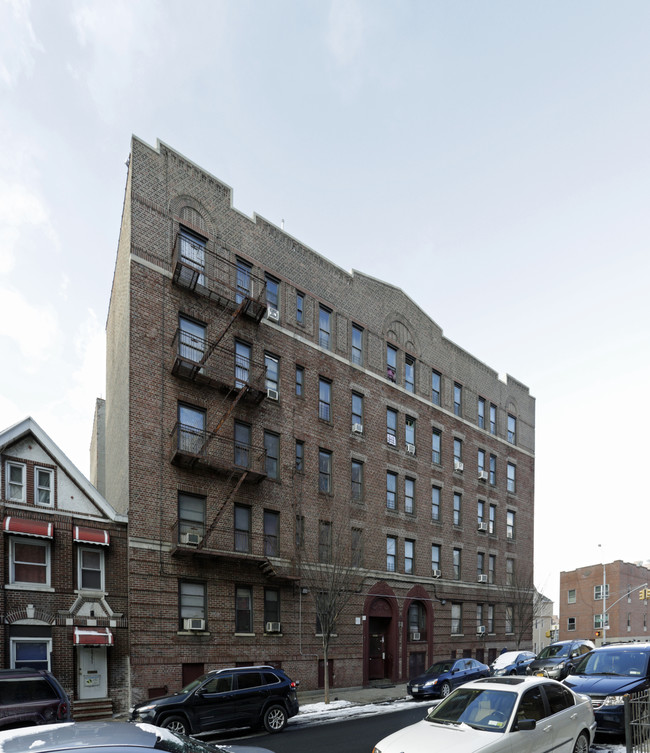 2357 Walton Ave in Bronx, NY - Building Photo - Building Photo