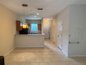2063 Fiesta Ridge Ct in Tampa, FL - Building Photo - Building Photo