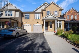 15 Virtues Ave in Brampton, ON - Building Photo