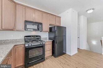 42235 San Juan Terrace in Aldie, VA - Building Photo - Building Photo