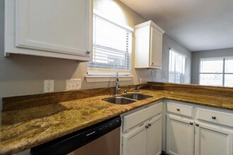 2221 Jasmine Path in Round Rock, TX - Building Photo - Building Photo