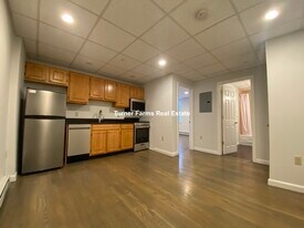 73 Park Dr, Unit 18 in Boston, MA - Building Photo