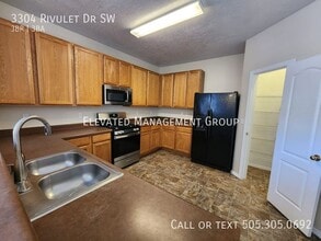 3304 Rivulet Dr SW in Albuquerque, NM - Building Photo - Building Photo