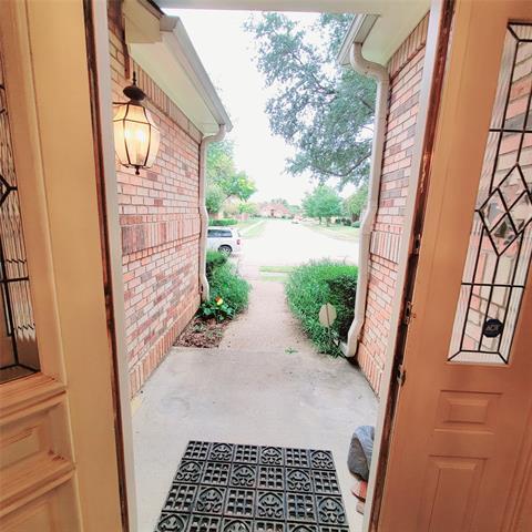 1017 McCoy Dr in Irving, TX - Building Photo - Building Photo