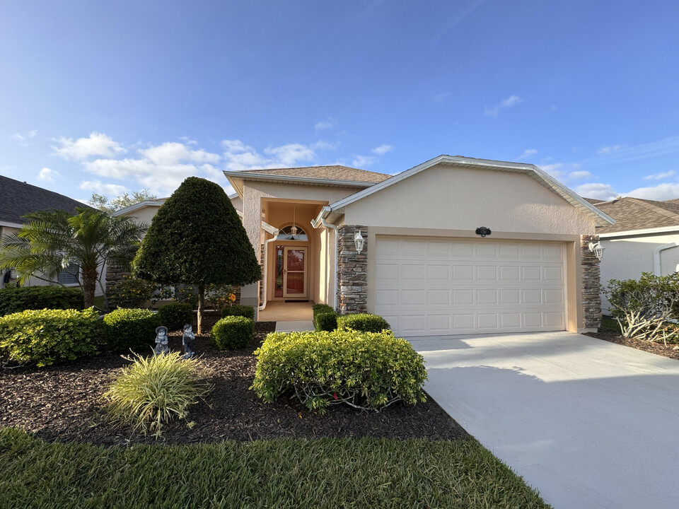 1750 Lago Mar Dr in Melbourne, FL - Building Photo