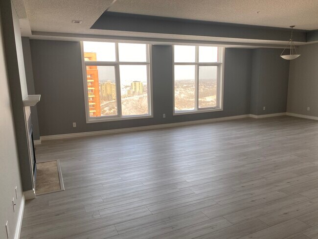 9020 Jasper Av NW in Edmonton, AB - Building Photo - Building Photo