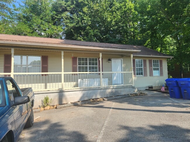 792 Hill St, Unit 790 / 792 hill street