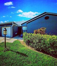 4519 Feivel Rd in West Palm Beach, FL - Foto de edificio - Building Photo