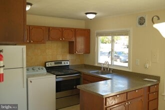 6 Botany Cir in Willingboro, NJ - Building Photo - Building Photo