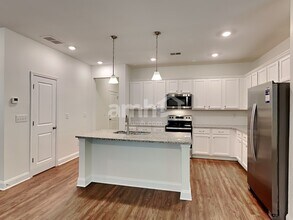 5040 Hudson Vly Dr in Cumming, GA - Building Photo - Building Photo