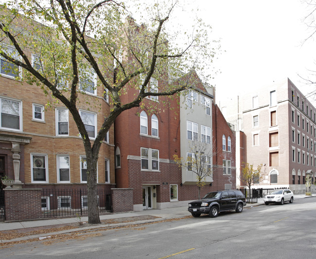 3516 N Sheffield Ave in Chicago, IL - Foto de edificio - Building Photo