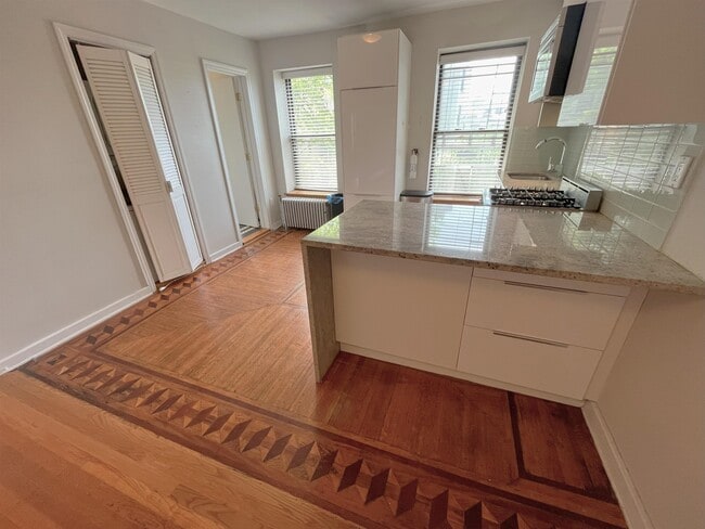 129 Mercer St in Jersey City, NJ - Building Photo - Building Photo