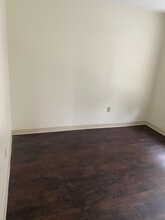 90 Peterborough St, Unit 3B in Boston, MA - Foto de edificio - Building Photo