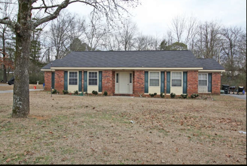 Creekview Estates in Calhoun, GA - Building Photo