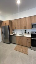 421 NE 25th Ave, Unit A1 in Pompano Beach, FL - Building Photo