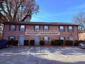 1035 W Parkway Ave in Knoxville, TN - Building Photo