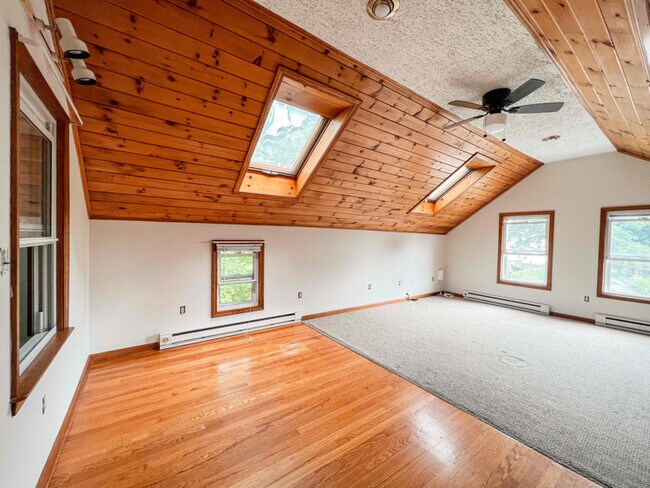 32 Lima St, Unit 2 in Meriden, CT - Building Photo - Building Photo