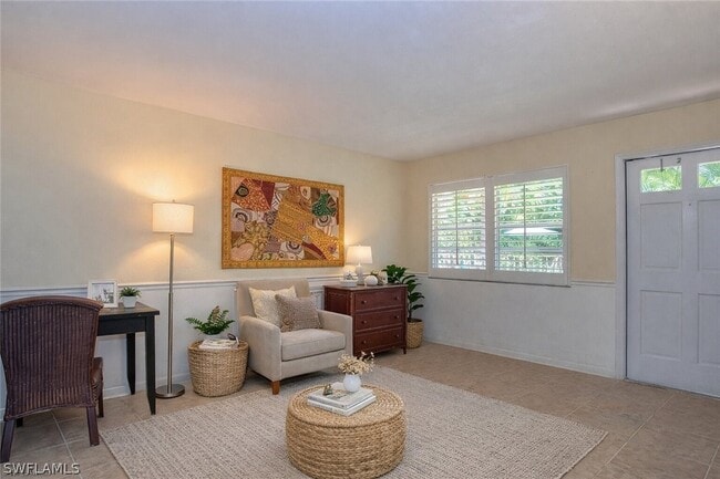 4290 Gulfstream Dr in Naples, FL - Building Photo - Building Photo