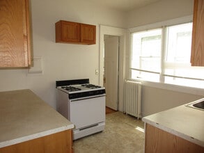 111 E Gorham St in Madison, WI - Foto de edificio - Building Photo