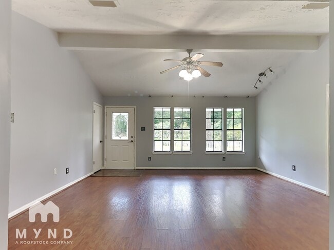 23640 1st St in New Caney, TX - Building Photo - Building Photo