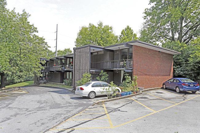 Beverley Manor Apartments in Fayetteville, AR - Building Photo - Building Photo