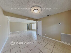 208 NW 80th Ave in Margate, FL - Building Photo - Building Photo