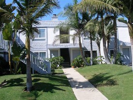 1073-1075 Agate St in San Diego, CA - Building Photo