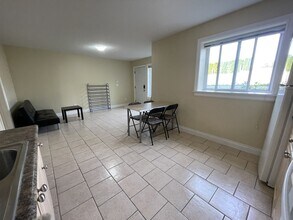 2509 Duthie Ave in Burnaby, BC - Building Photo - Building Photo