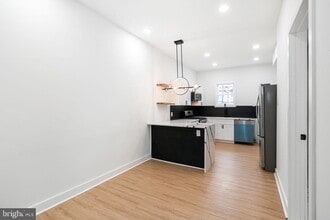 2117 S Alden St in Philadelphia, PA - Building Photo - Building Photo