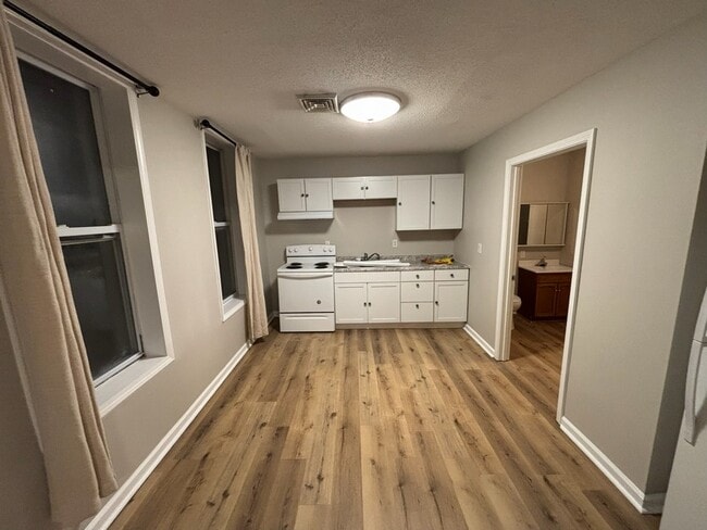 1522 Main St, Unit 3 in Elwood, IN - Building Photo - Building Photo