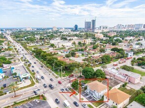 1002 Palm Beach Lakes Blvd in West Palm Beach, FL - Building Photo - Building Photo