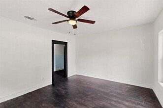 308 S Storey St in Dallas, TX - Building Photo - Building Photo