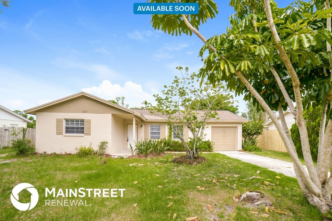529 Edward Rd in Melbourne, FL - Building Photo