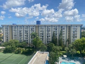 801 NW 47th Ave, Unit 704W in Miami, FL - Building Photo
