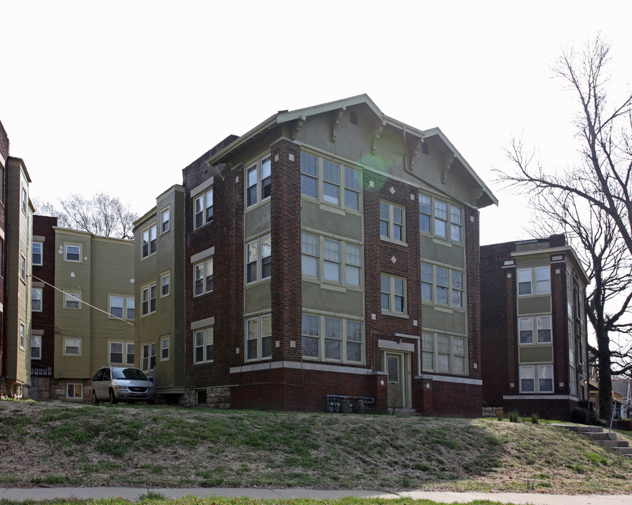 Gillham Park Apartments in Kansas City, MO - Building Photo